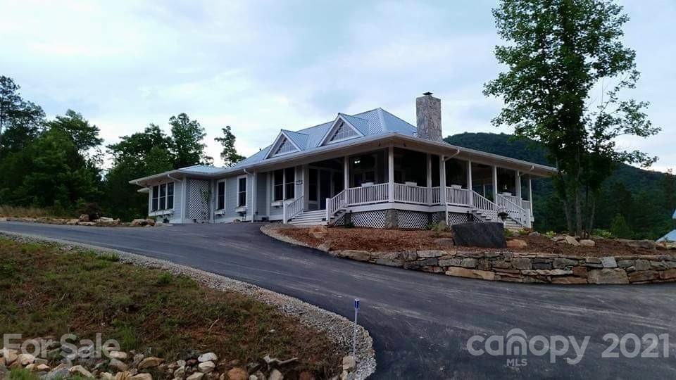 A Neighbor’s Beautiful Home In Pilot Ridge - 95 Pilot Ridge Road, Nebo