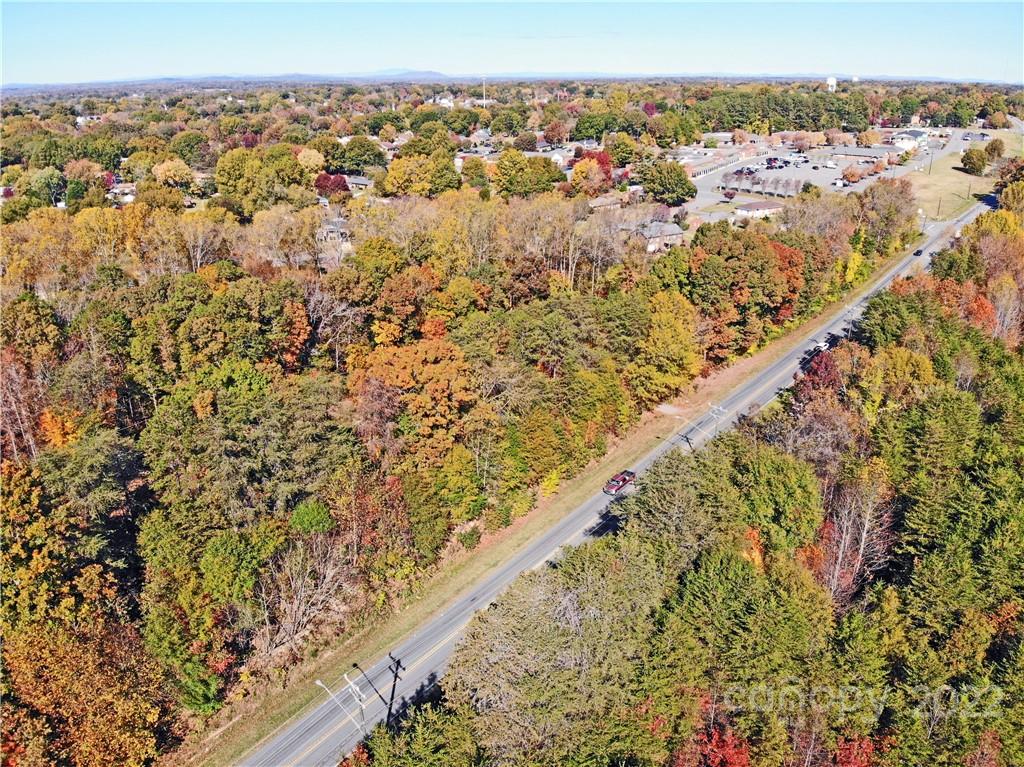1297 Hwy 150 ByPass