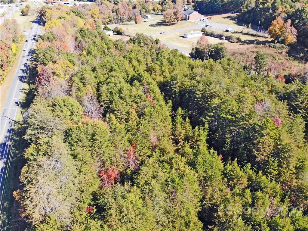 150 BYPASS ON LEFT AND JERRY CRUMP ON RIGHT, ON THE TOP IS COUNTRY CLUB RD. - 1297 Hwy 150 ByPass, Lincolnton