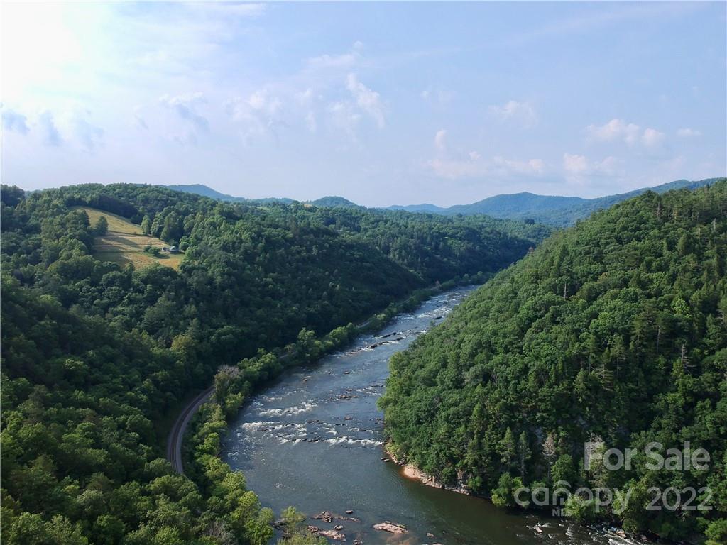 River view 2 from the neighborhood Lodge. - 921 Wild River Run, Marshall