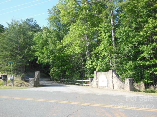 9 and 10 Grassy Knob Road