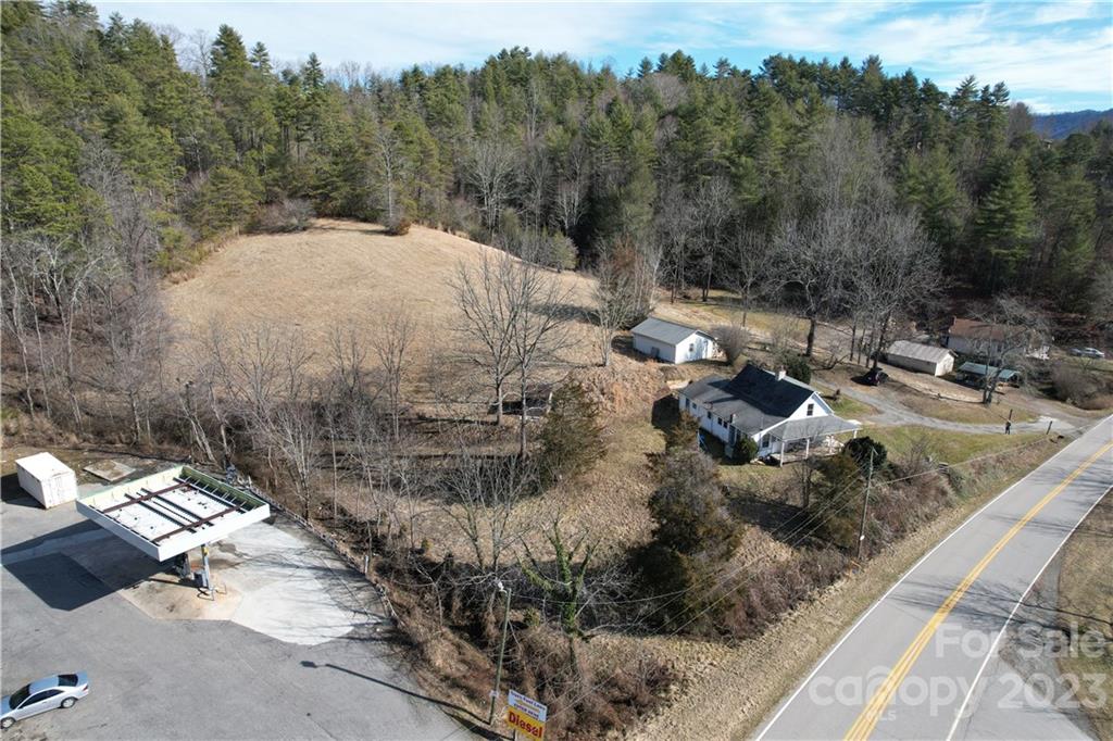 Single Family Residence at 36 Stockton Branch Road, Weaverville, photo 2 of 31