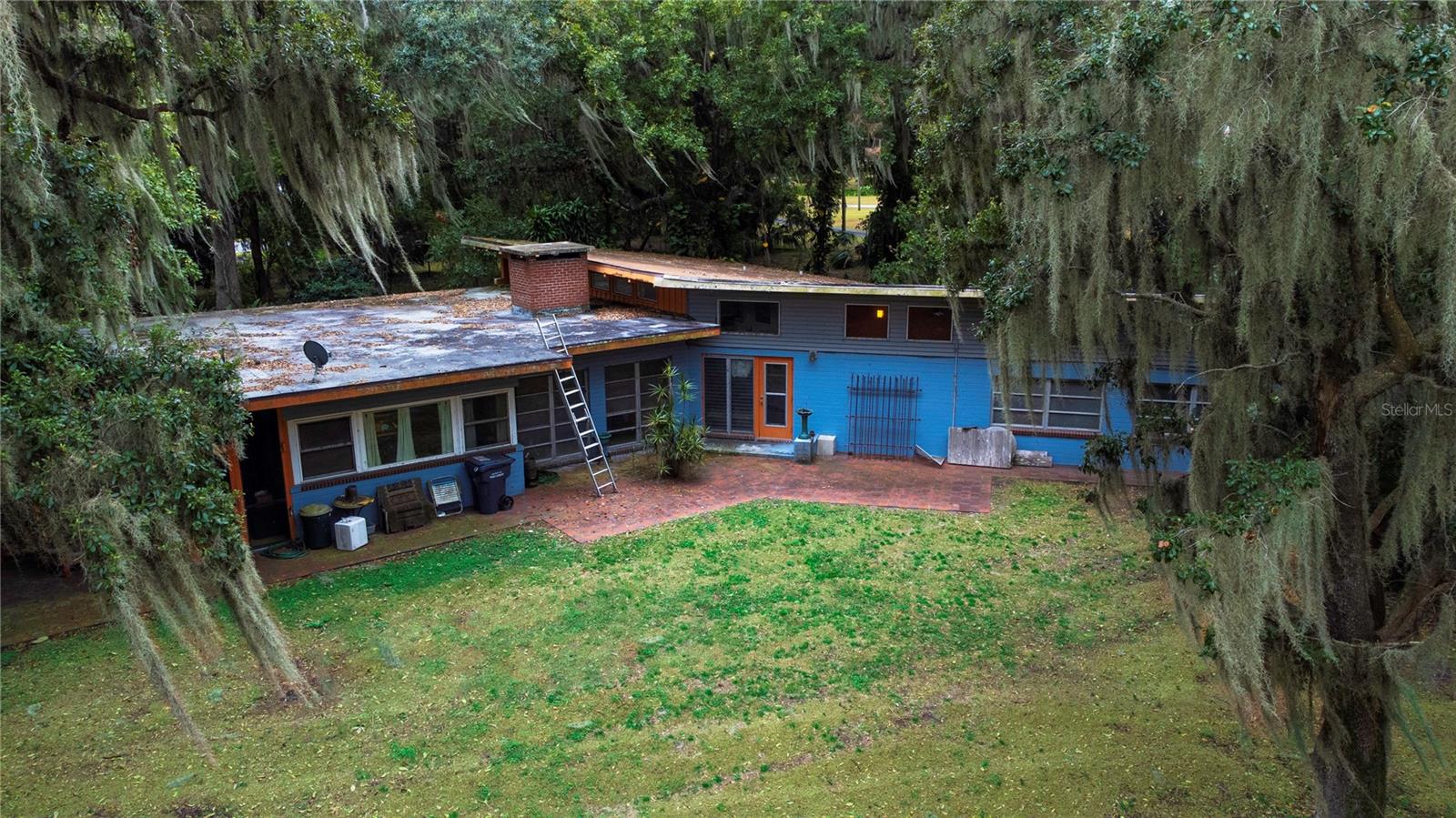 Single Family Residence at 2060 LAKE ARIANA BLVD, AUBURNDALE
