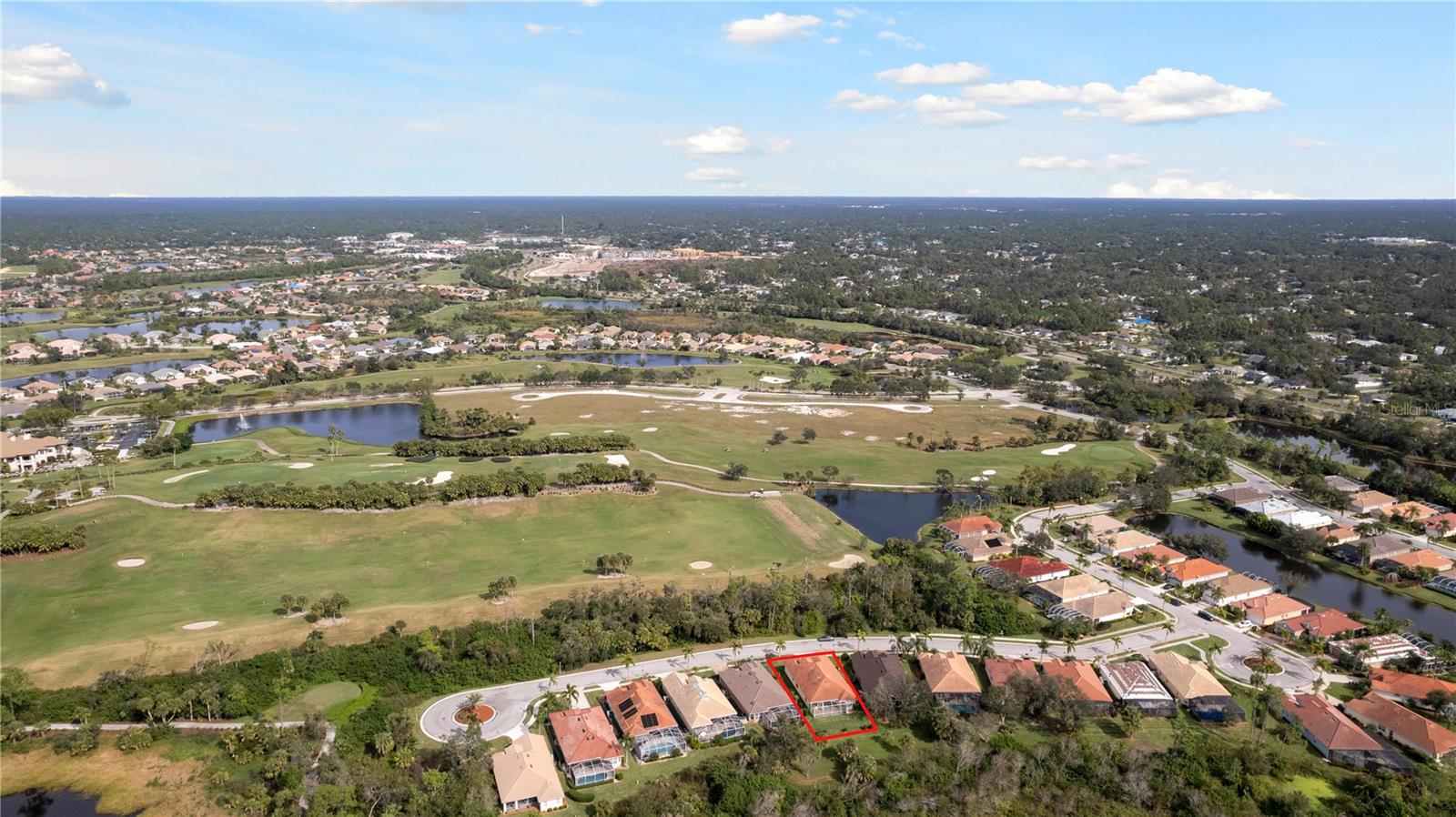 One of the shortest drives to your home in the WHOLE community. - 5301 LAUREL OAK CT, NORTH PORT