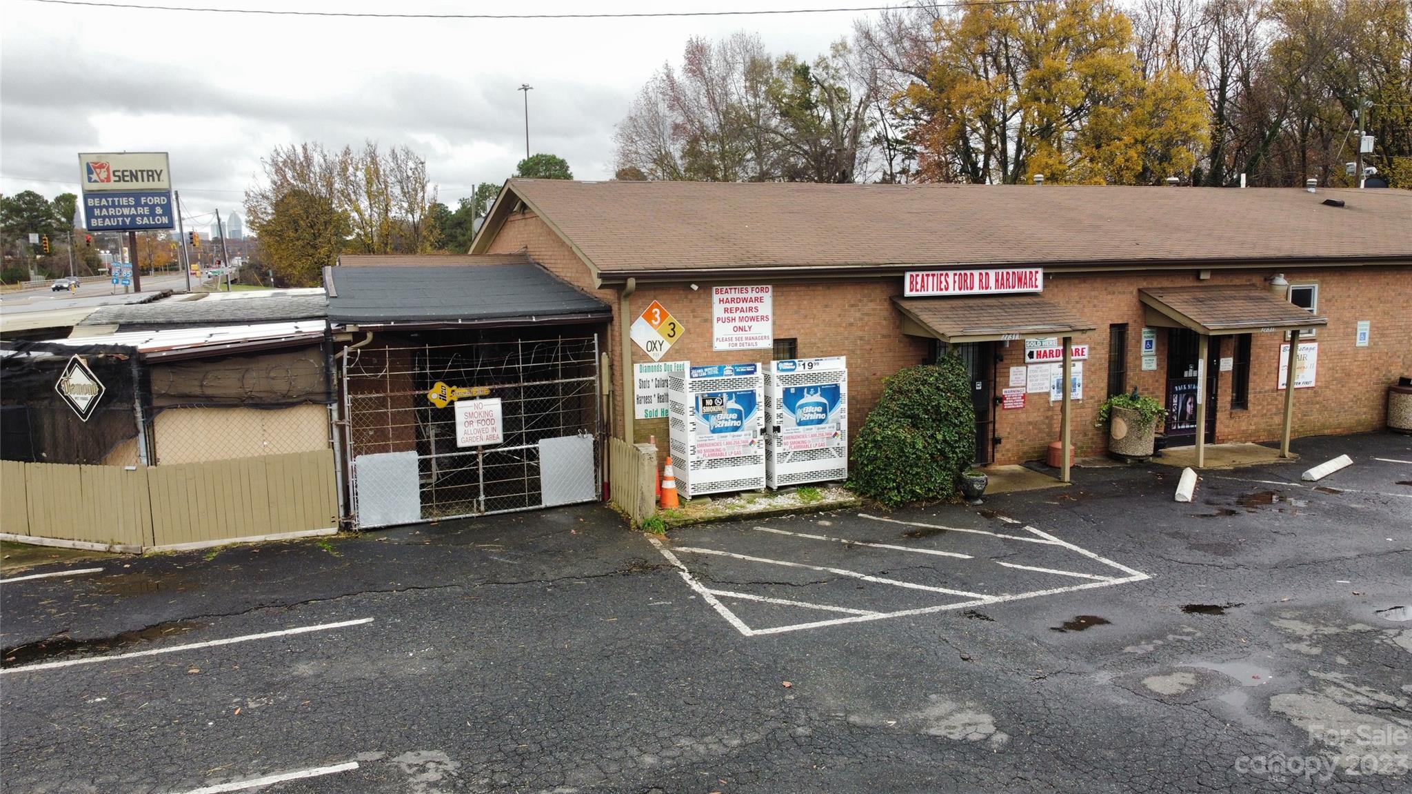 Business at 2731 Beatties Ford Road, Charlotte, photo 7 of 18