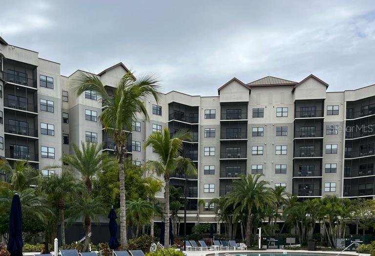 14501 GROVE RESORT AVE #1318