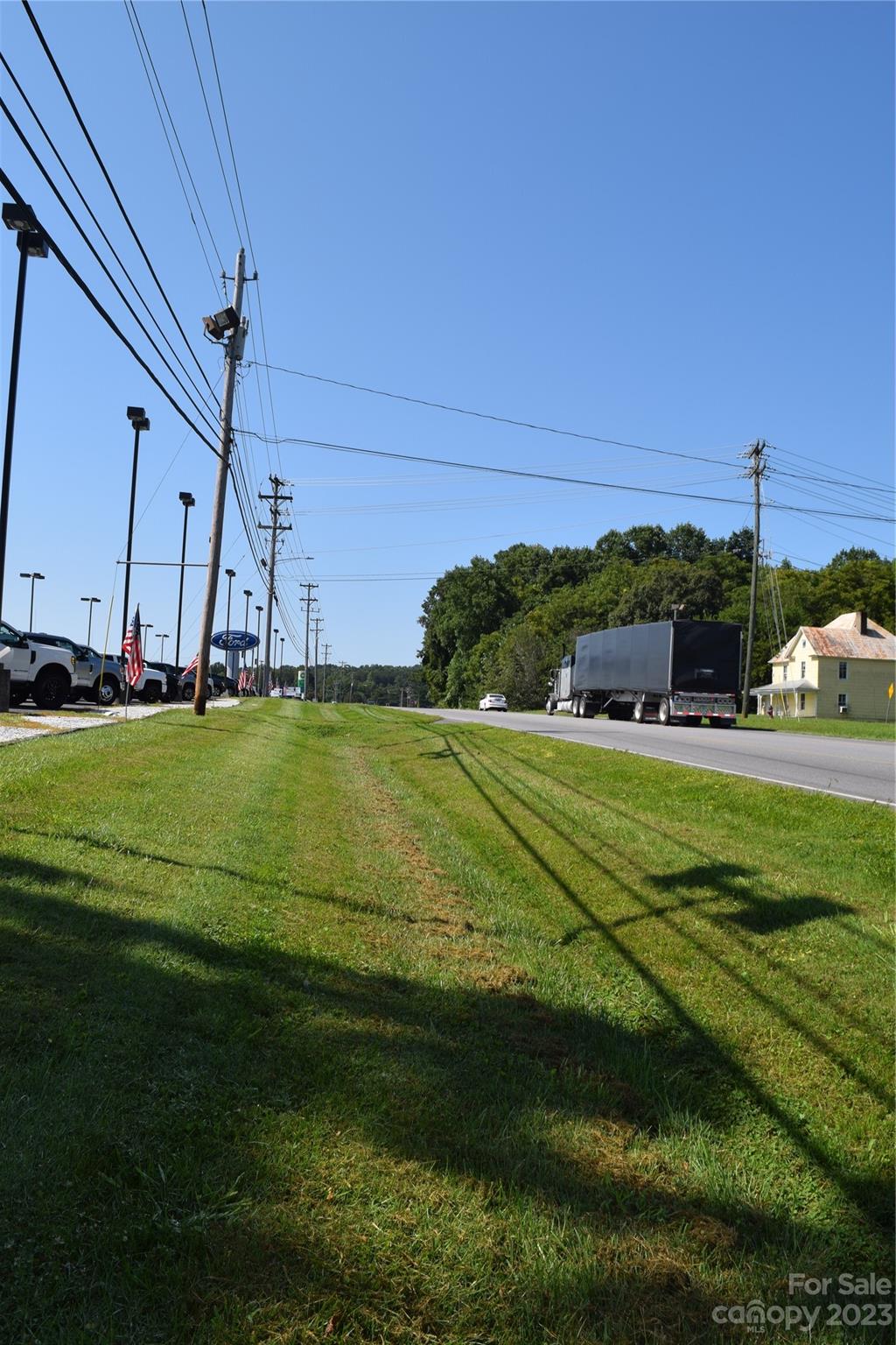 Unimproved Commercial at 913 Jamestown Road, Morganton, photo 4 of 10