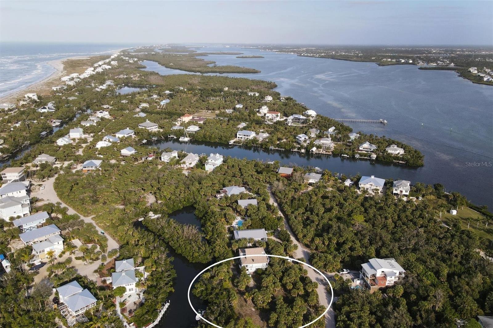 21 BAYSHORE CIR