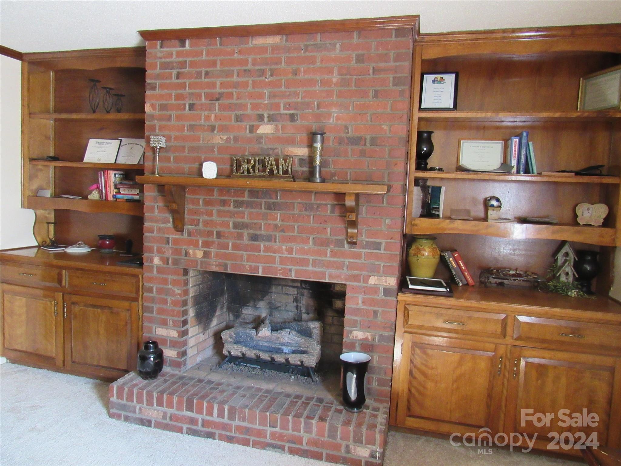 Townhouse at 171 Fox Run Road, Forest City, photo 9 of 32