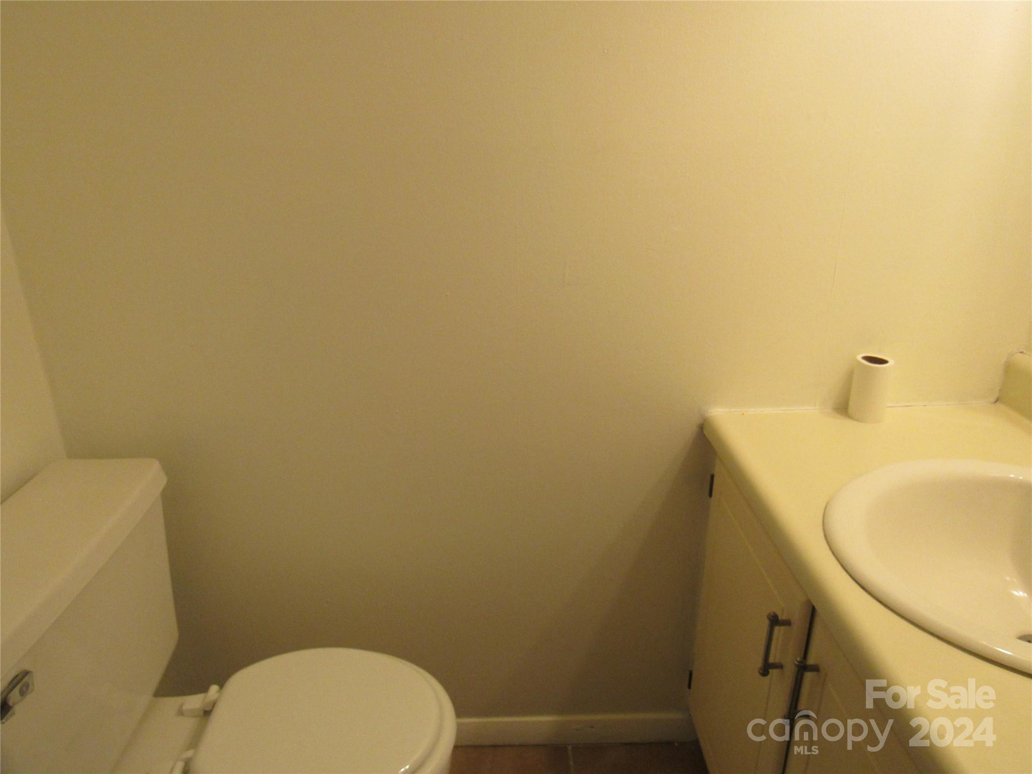 Townhouse at 171 Fox Run Road, Forest City, photo 16 of 32