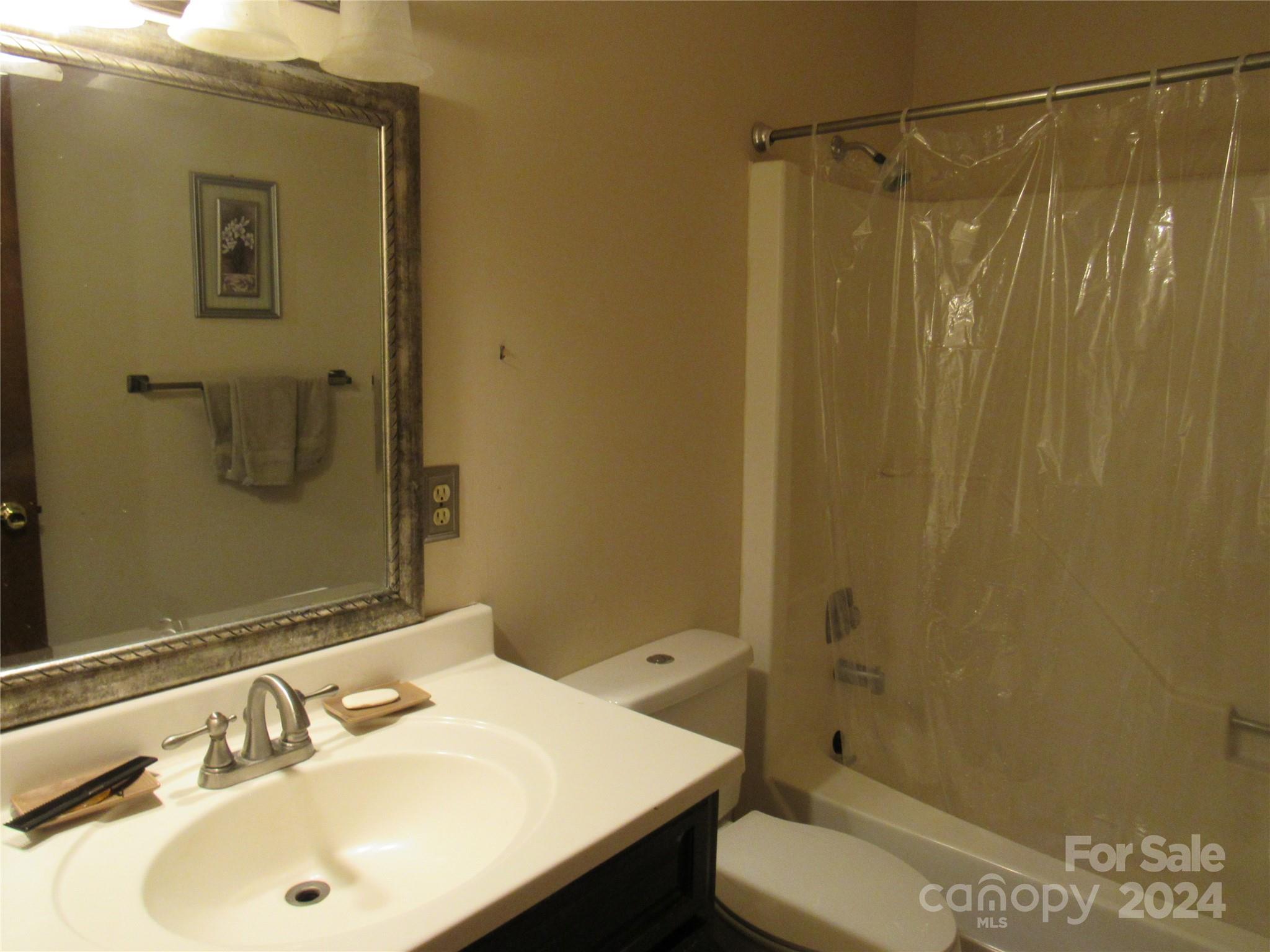 Townhouse at 171 Fox Run Road, Forest City, photo 21 of 32