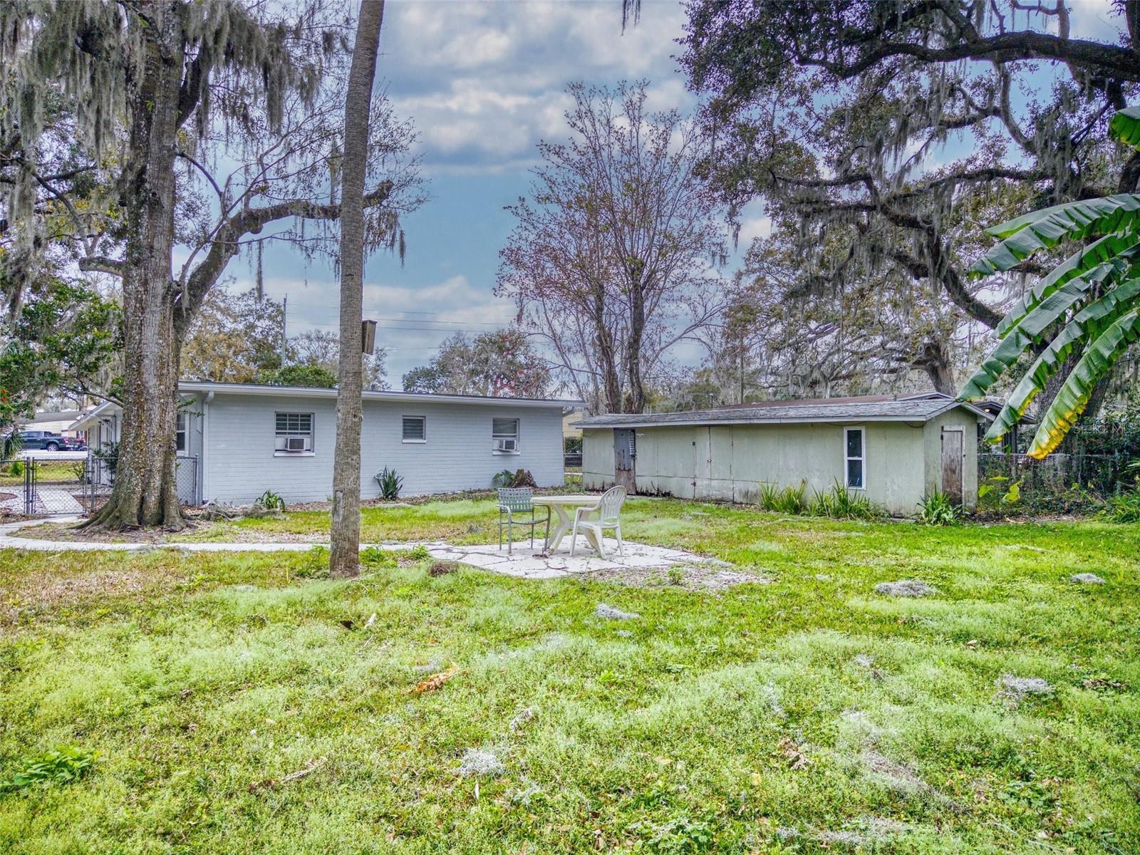 Side Yard - 104 FRAN DR, NEW SMYRNA BEACH