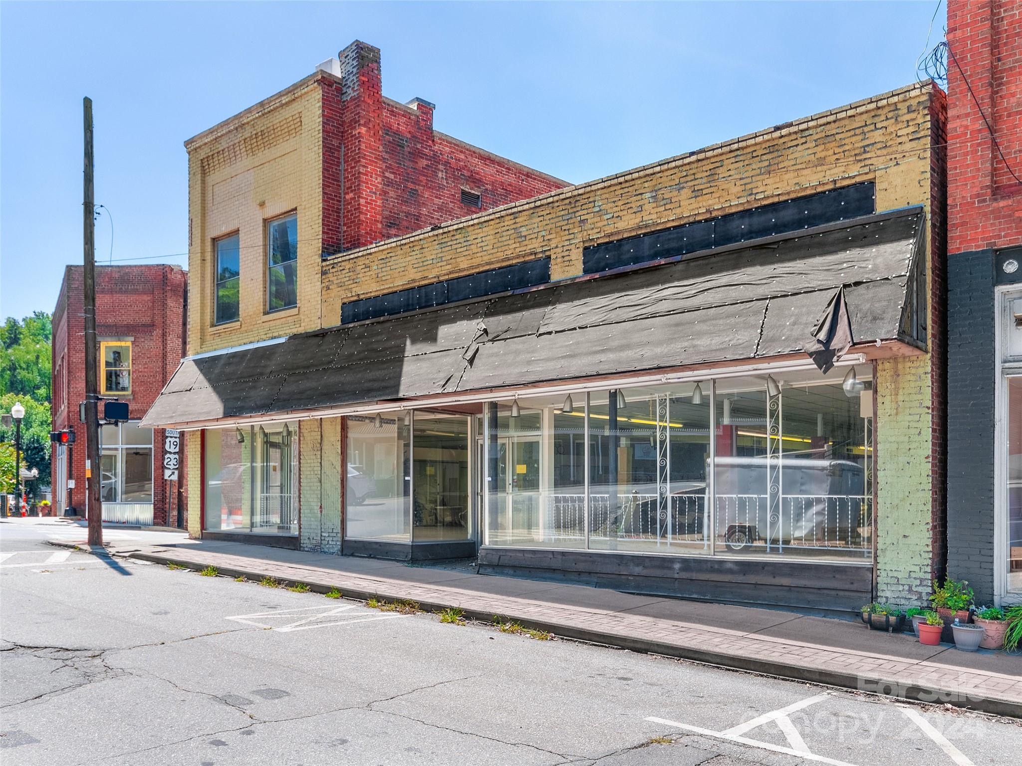 Free Standing Store at 505 Main Street, Canton, photo 4 of 23