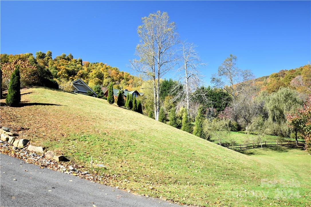 Community Photo 4 - Lot 6 Mayflower Court, Waynesville