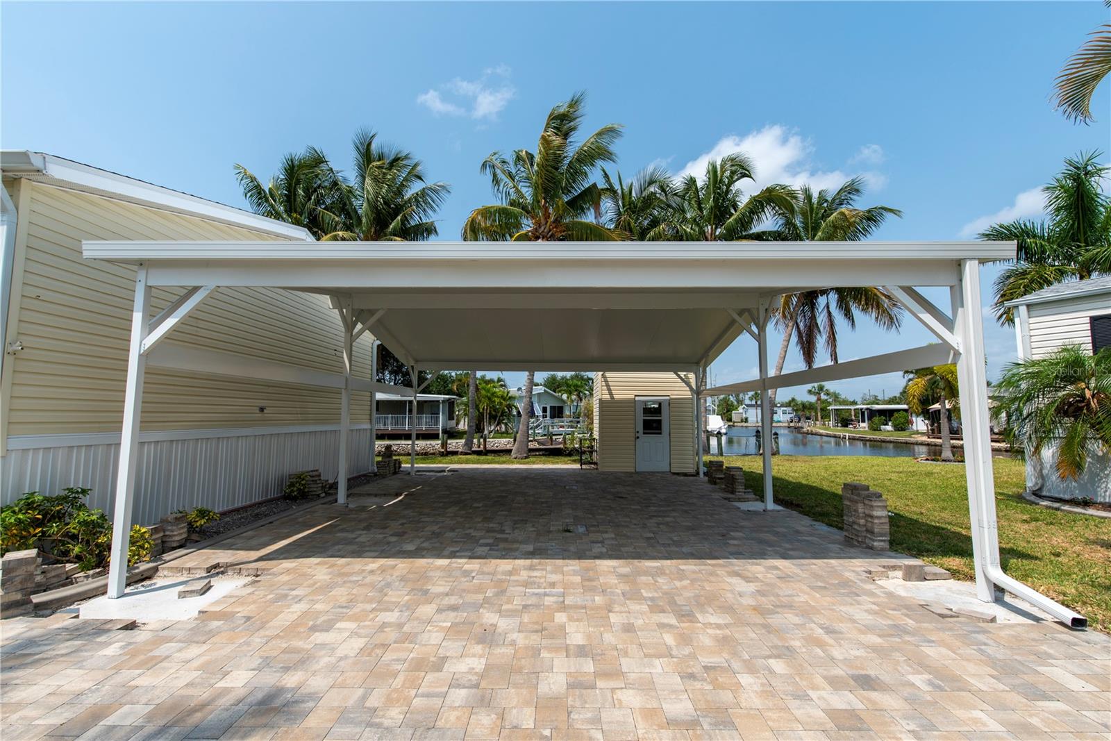 Carport - 23 HOLLAND DR, PUNTA GORDA