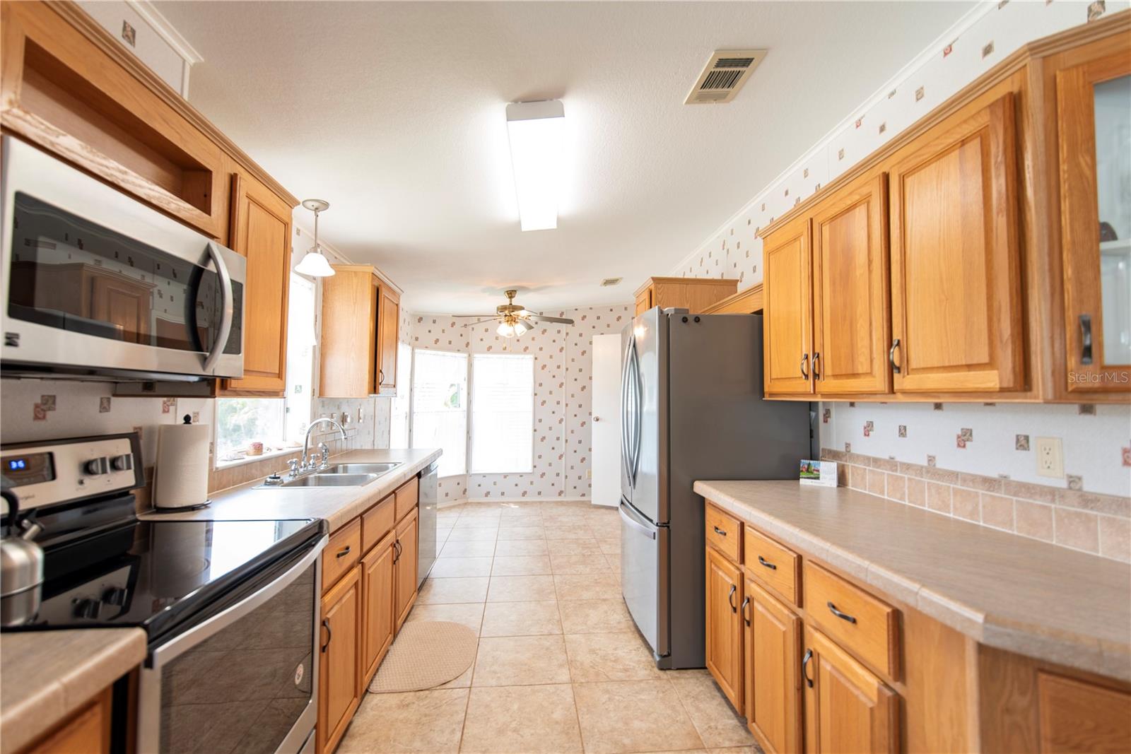 Kitchen - 23 HOLLAND DR, PUNTA GORDA