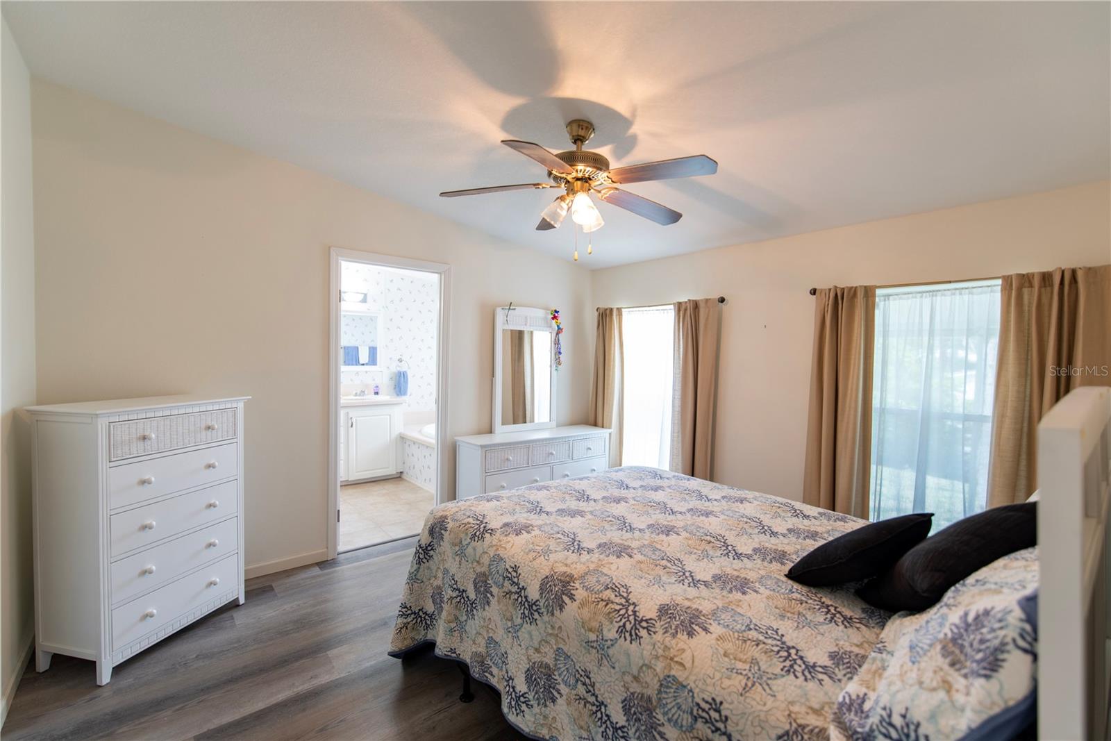 Master Bedroom - 23 HOLLAND DR, PUNTA GORDA