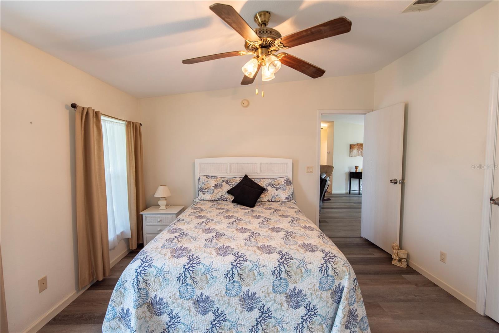 Master Bedroom - 23 HOLLAND DR, PUNTA GORDA