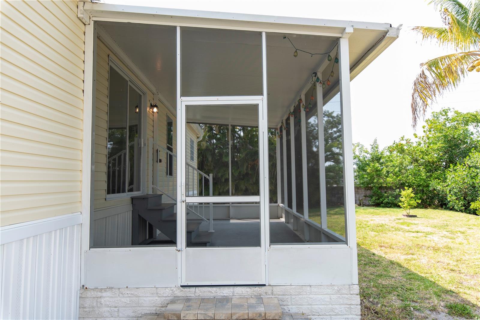 Screened Lanai - 23 HOLLAND DR, PUNTA GORDA