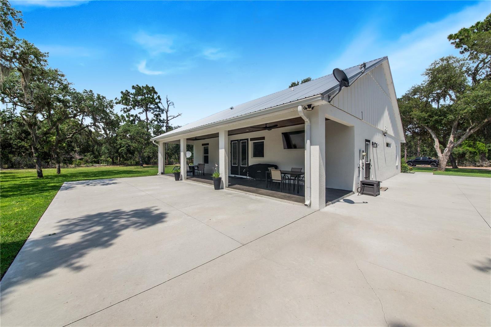 Single Family Residence at 12510 LAKE HATCHINEHA RD, HAINES CITY, photo 48 of 56