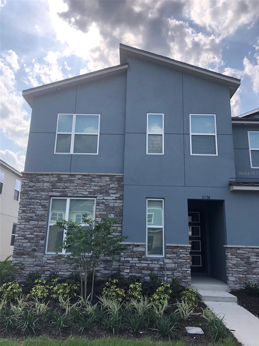 2178 COOPER BELL PL