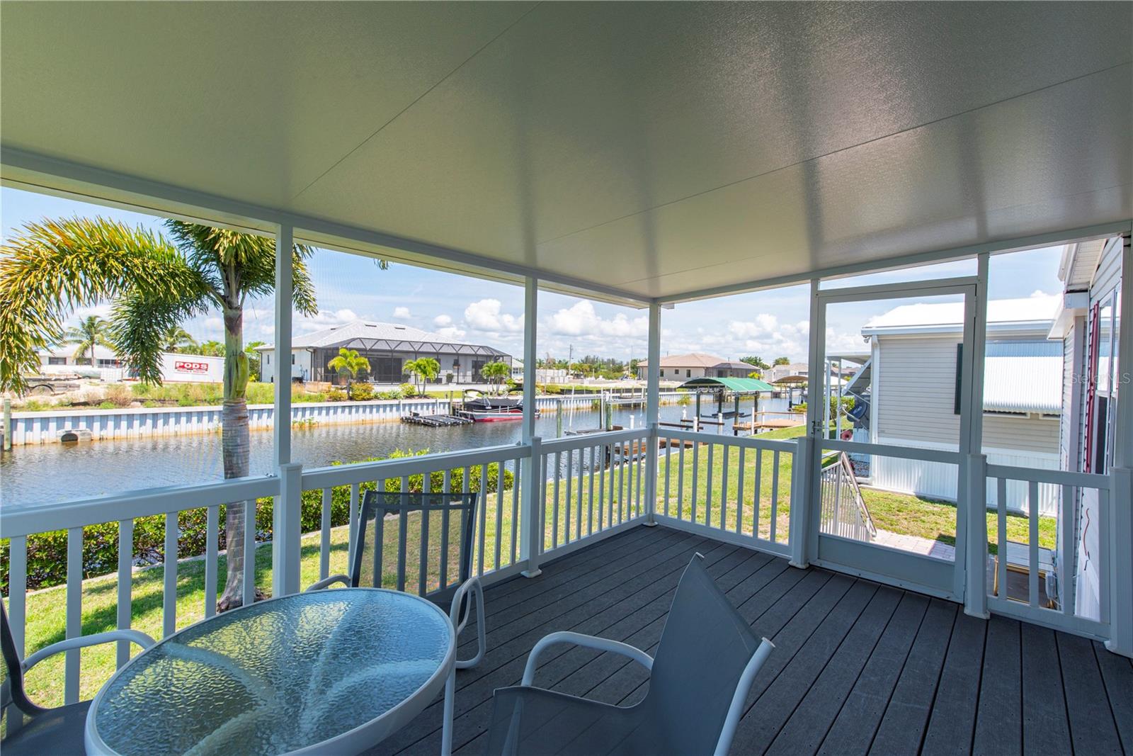 Lanai - 84 WINDMILL BLVD, PUNTA GORDA
