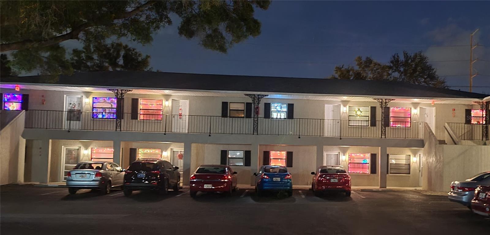 101 LAKE AVE NE #222