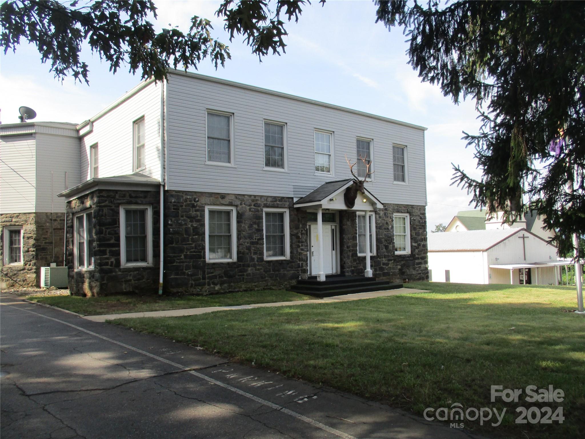 Hotel/Motel at 232 Haywood Street, Asheville, photo 2 of 11