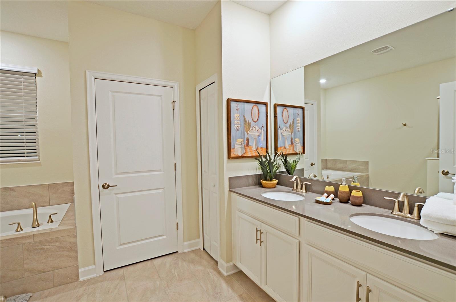 Single Family Residence at 2857 BOOKMARK DR, KISSIMMEE, photo 10 of 100