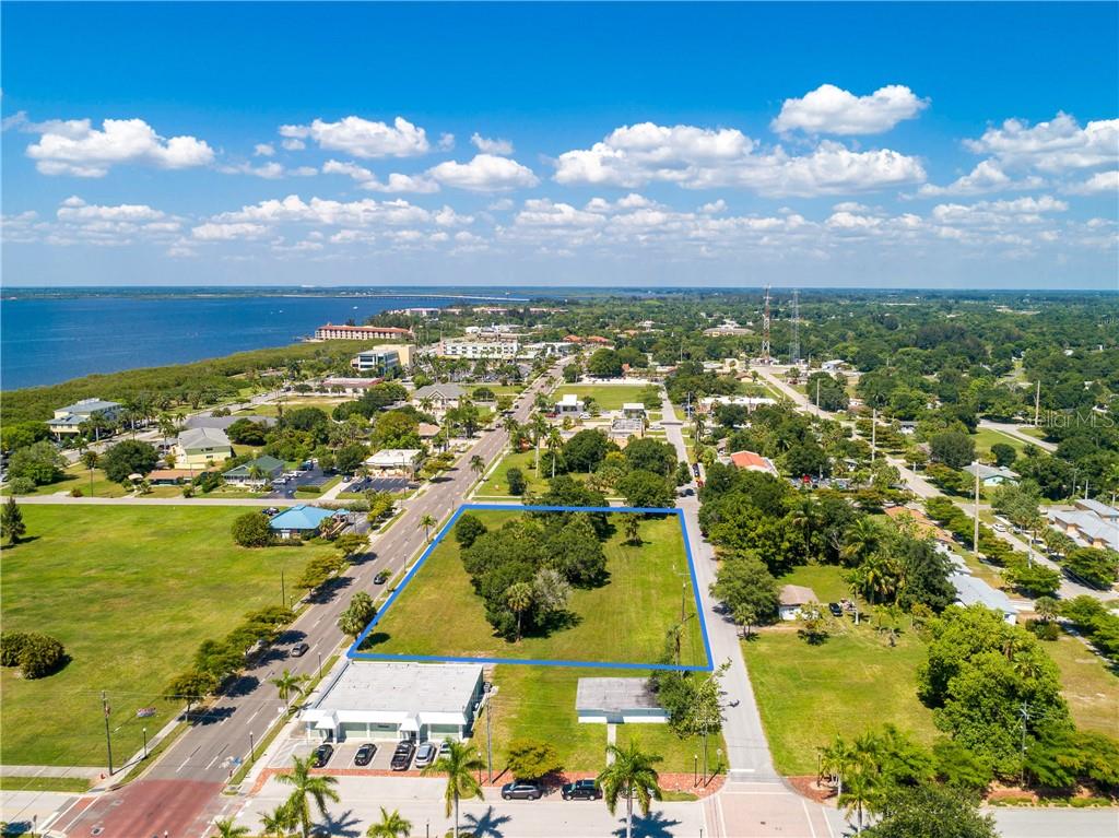 City Center District - 427,407, 417, 425 E OLYMPIA AVE, PUNTA GORDA