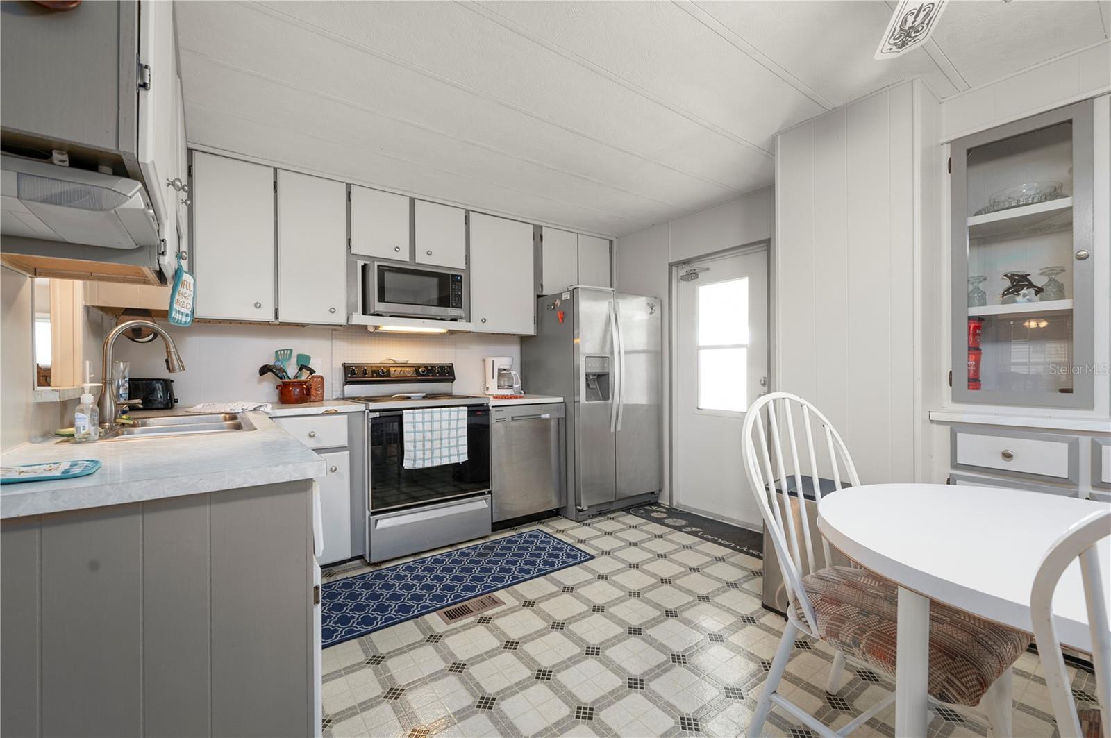 Modular Home at 731 TANGERINE CT, PUNTA GORDA, photo 15 of 59
