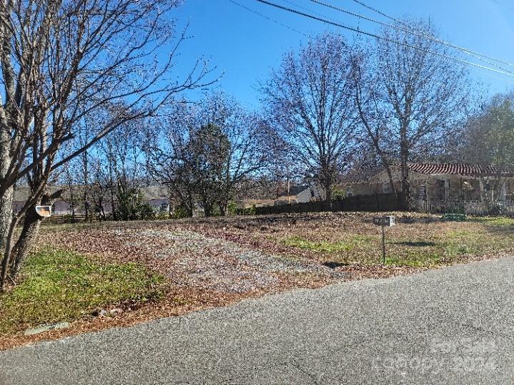 Lot at 19512 Meridian Street, Cornelius, photo 2 of 11