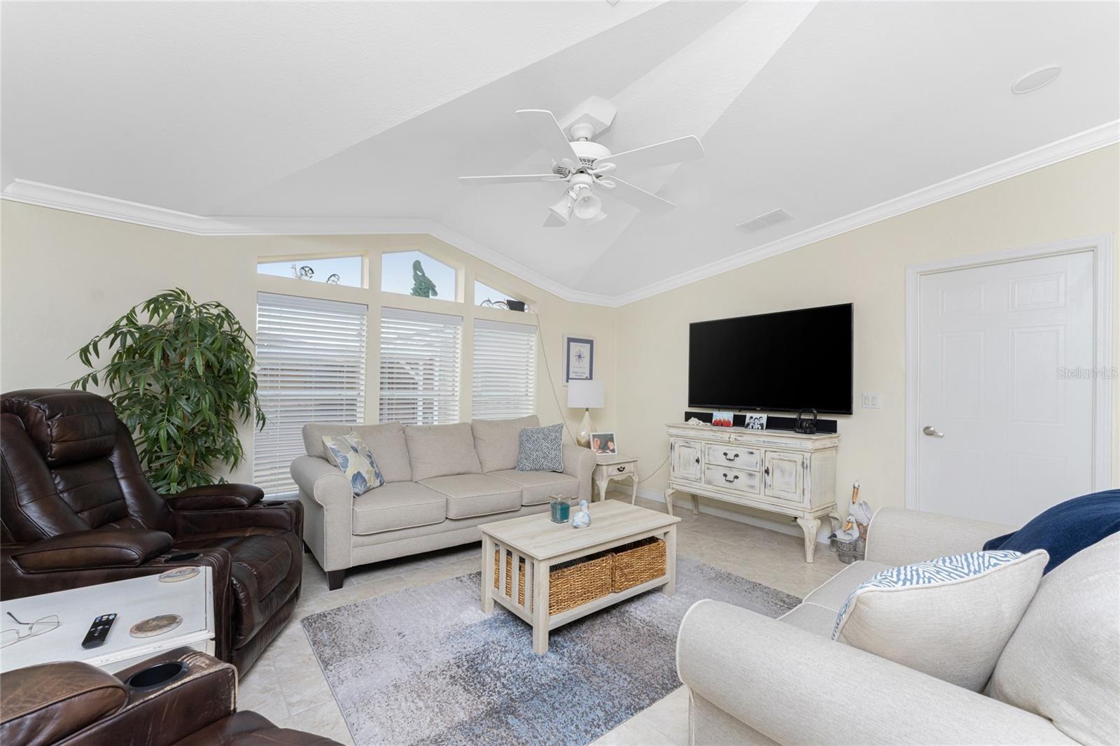 Manufactured Home at 63 WINDMILL BLVD #204O, PUNTA GORDA, photo 11 of 56