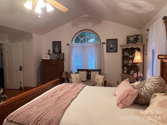 Single Family Residence at 1240 Gaddy Road S, Nebo, photo 18 of 48