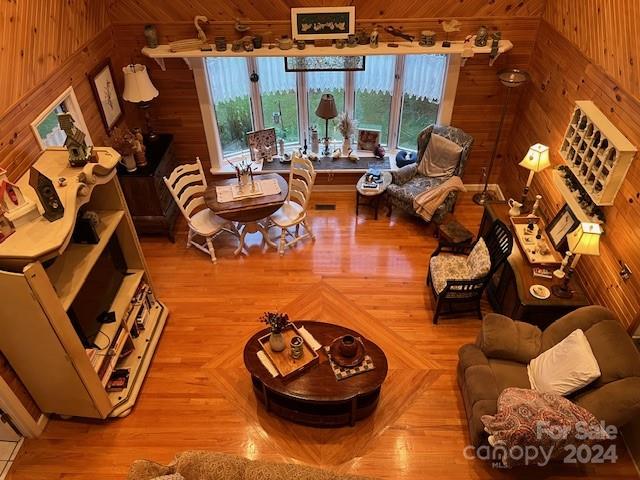 Single Family Residence at 1240 Gaddy Road S, Nebo, photo 19 of 48