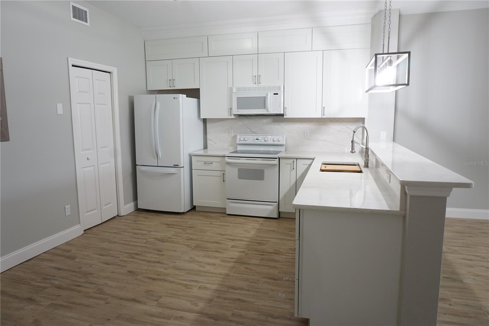 Condominium at 2000 BAL HARBOR BLVD #1012, PUNTA GORDA, photo 13 of 61