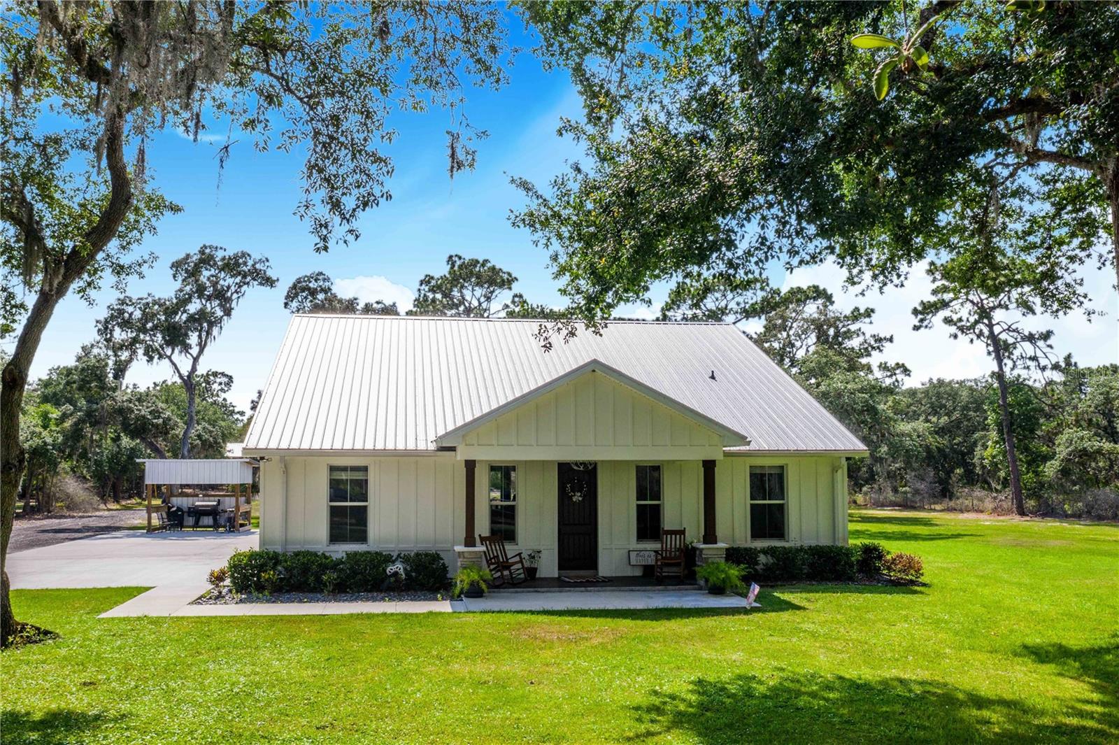 Front View - 12510 LAKE HATCHINEHA RD, HAINES CITY
