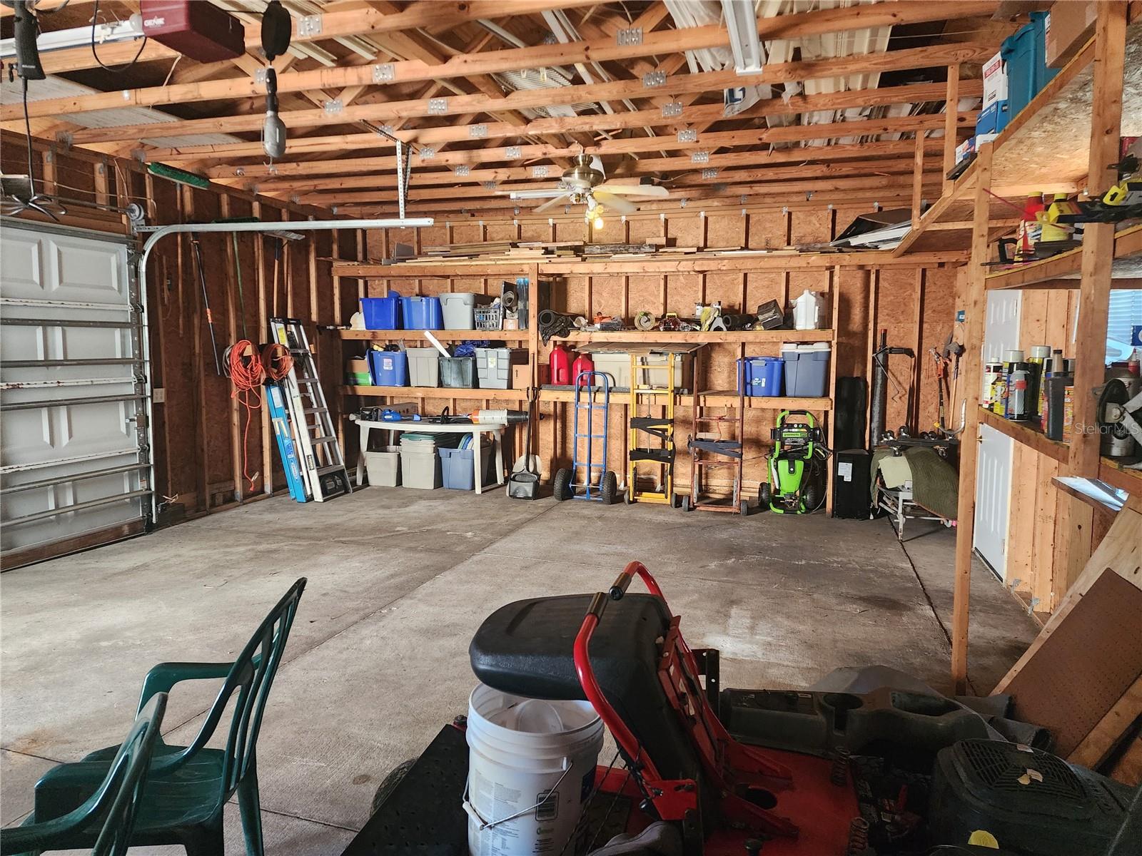 GARAGE OVER SIZED ! - 14902 ARRENA RD, WINTER GARDEN