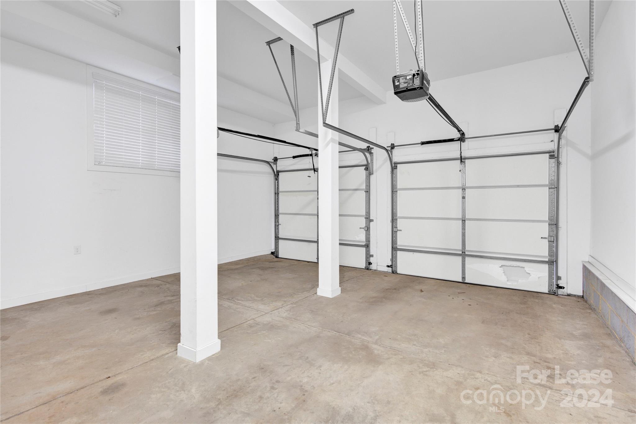 Single Family Residence at 3012 Sharon View Road, Charlotte, photo 6 of 48
