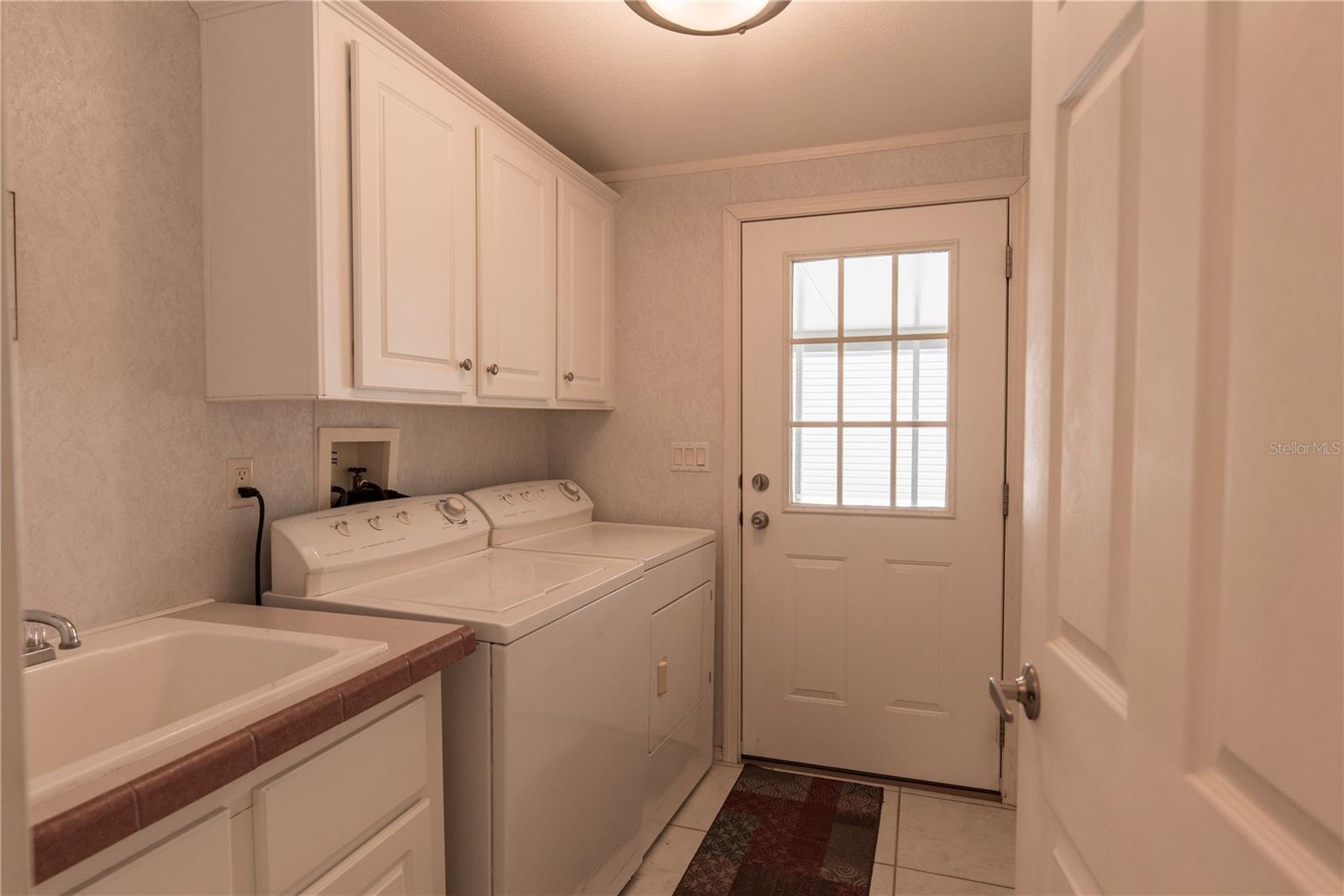 Laundry - 14 EMDEN CIR, PUNTA GORDA