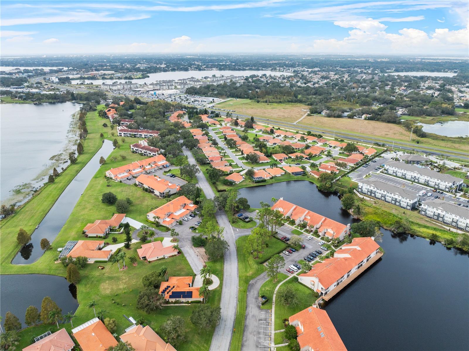 Condominium at 1710 GARDEN LAKE DR #1710, WINTER HAVEN, photo 5 of 21