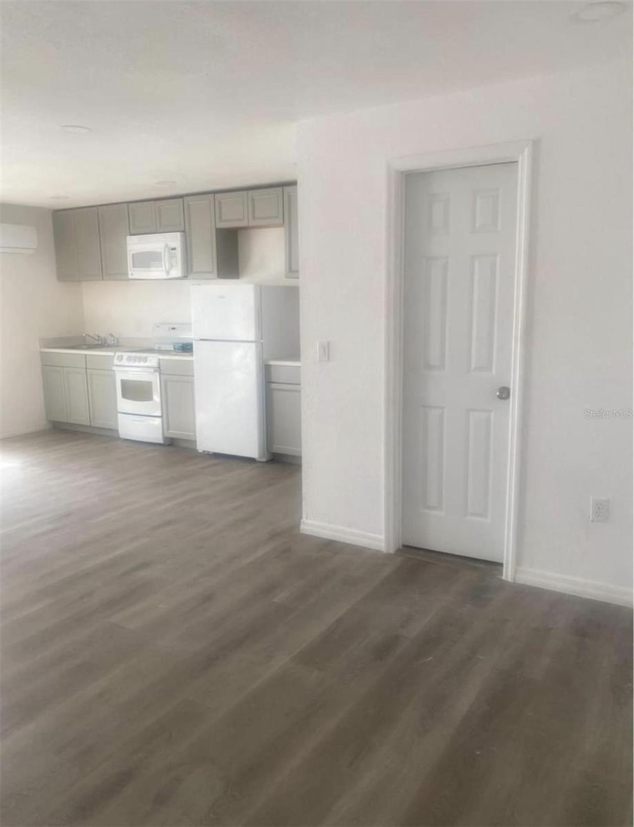 Duplex at 1801 DANIELS ST, KISSIMMEE, photo 34 of 58