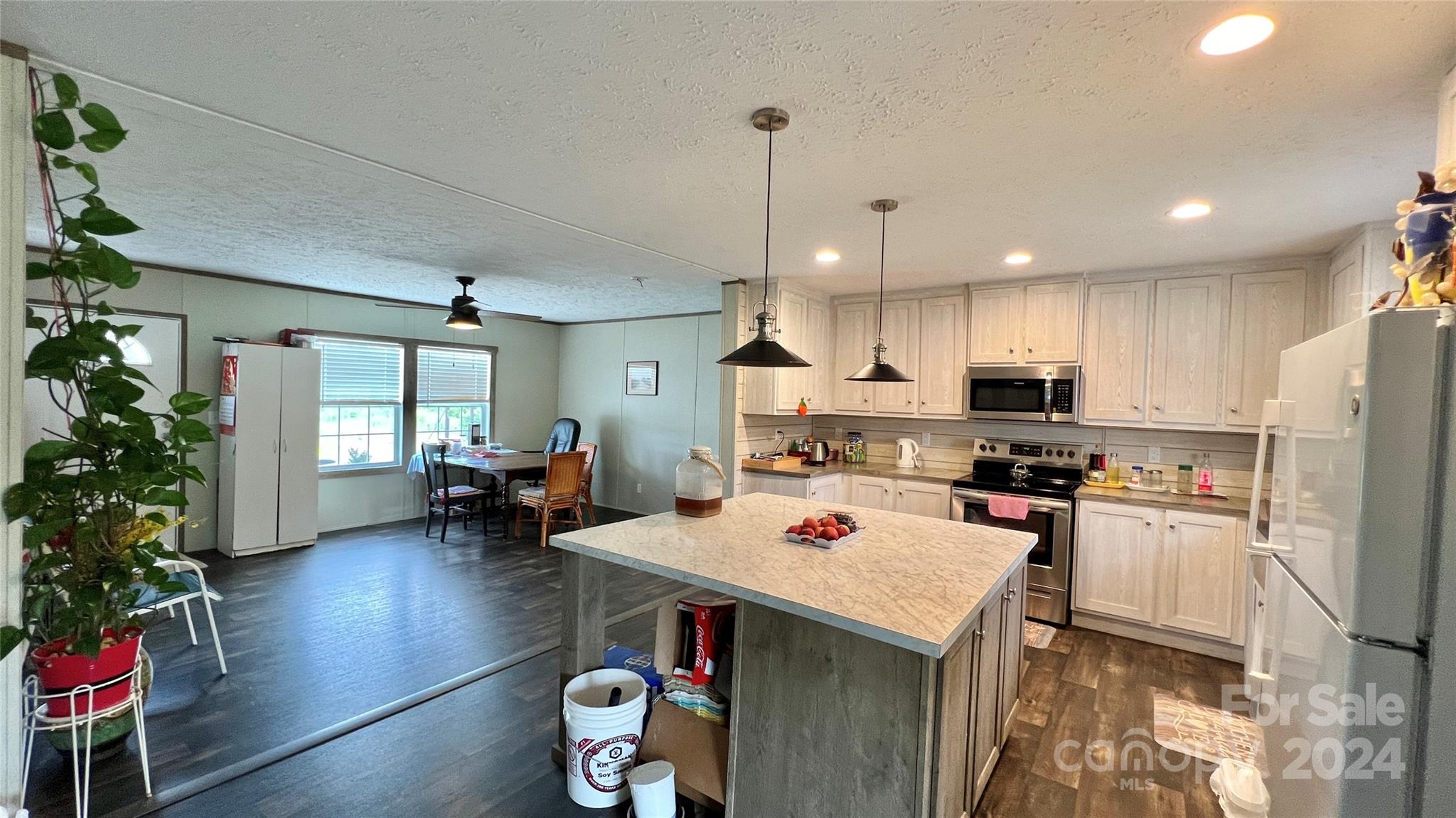 Single Family Residence at 1824 Germantown Place, Dillon, photo 3 of 17