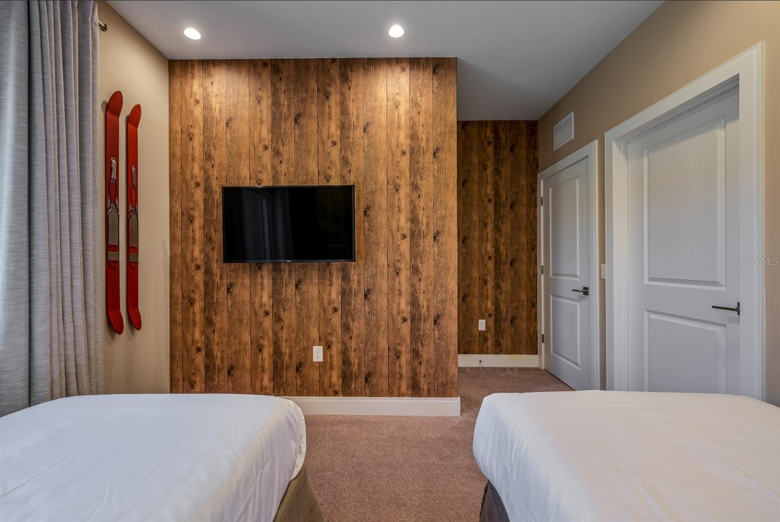 Bedroom 2 - Head board View - 7482 BROOKLYN DR, KISSIMMEE