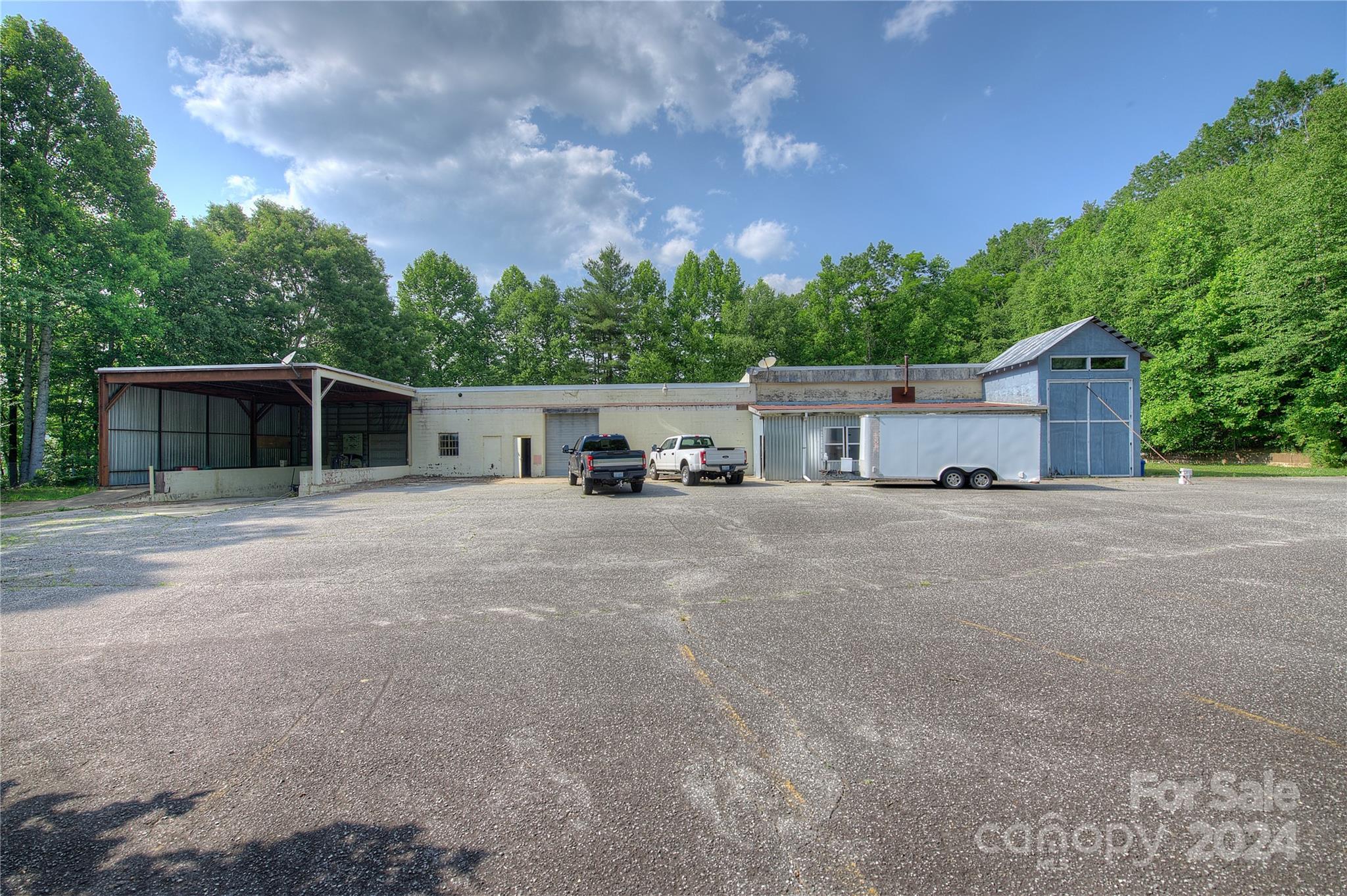 Industrial at 350 Henredon Road, Spruce Pine, photo 3 of 44