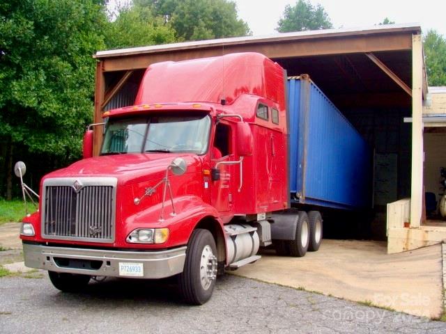 Load Bay 1 in use - 350 Henredon Road, Spruce Pine