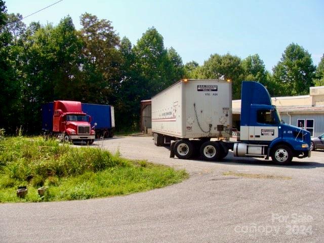 Operational Shipping - 350 Henredon Road, Spruce Pine