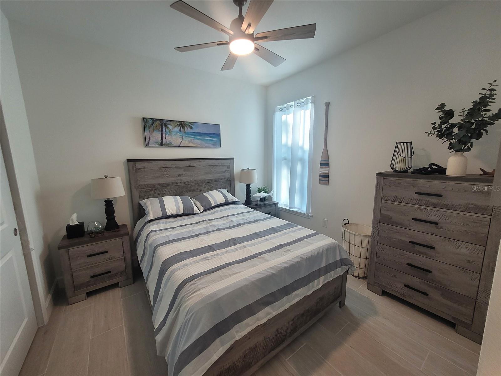 Single Family Residence at 9174 BENSONHURST LN, ENGLEWOOD, photo 7 of 10