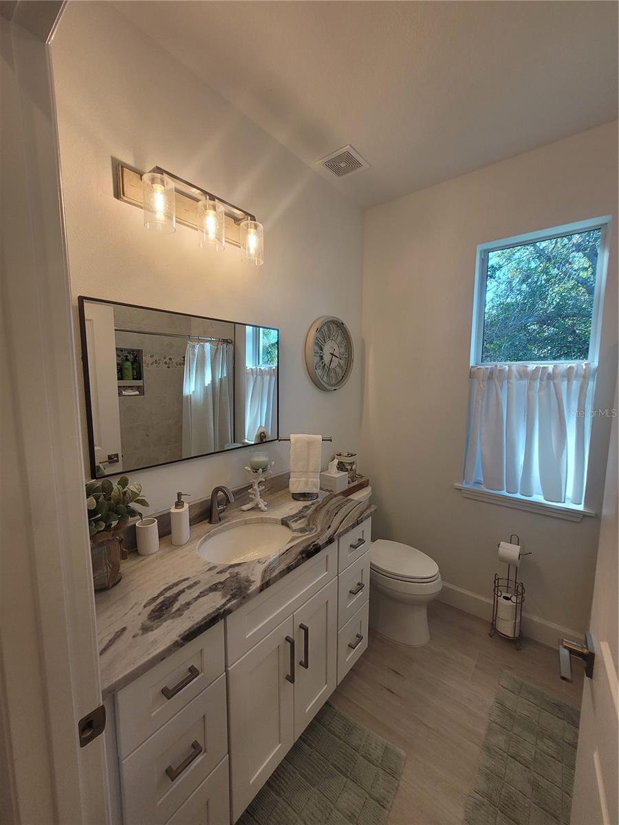 Single Family Residence at 9174 BENSONHURST LN, ENGLEWOOD, photo 8 of 10