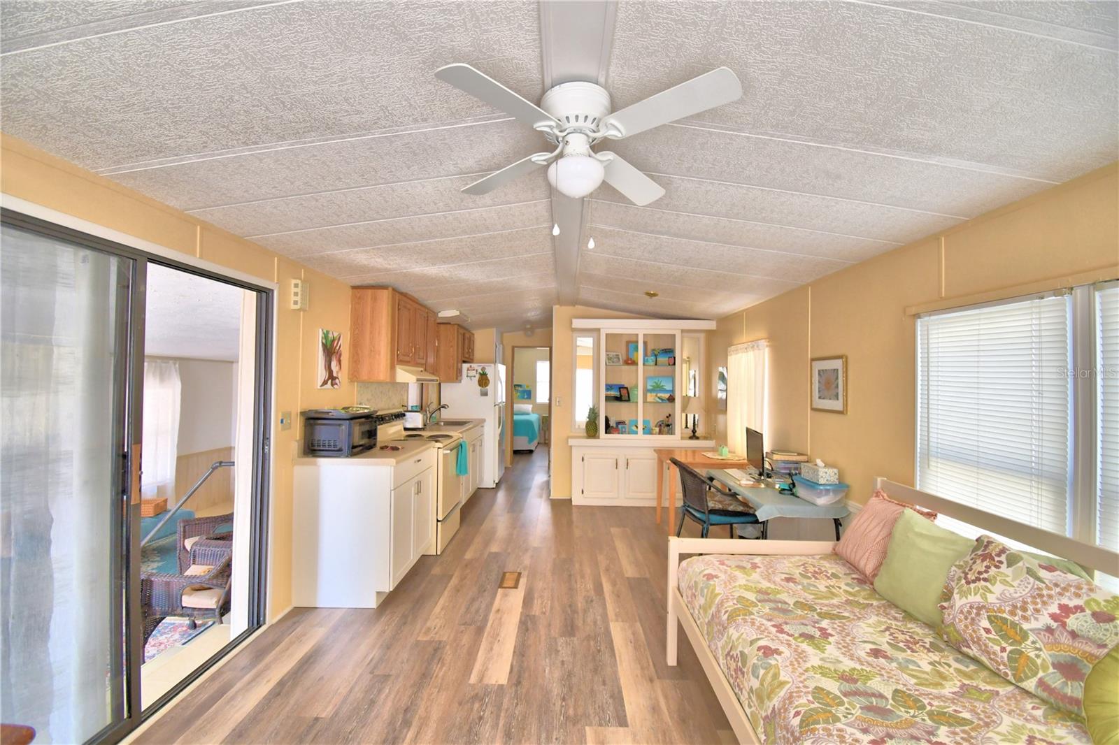 Manufactured Home at 251 PATTERSON RD #A22, HAINES CITY, photo 11 of 37